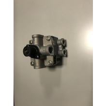 Differential relay valve