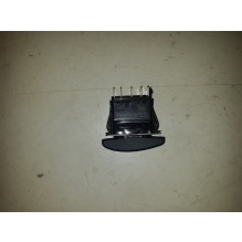 Right luggage compartment door switch